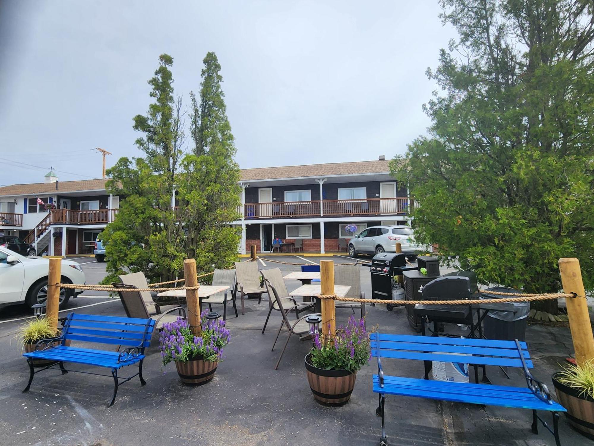 The Janmere Motel Hampton Exterior photo