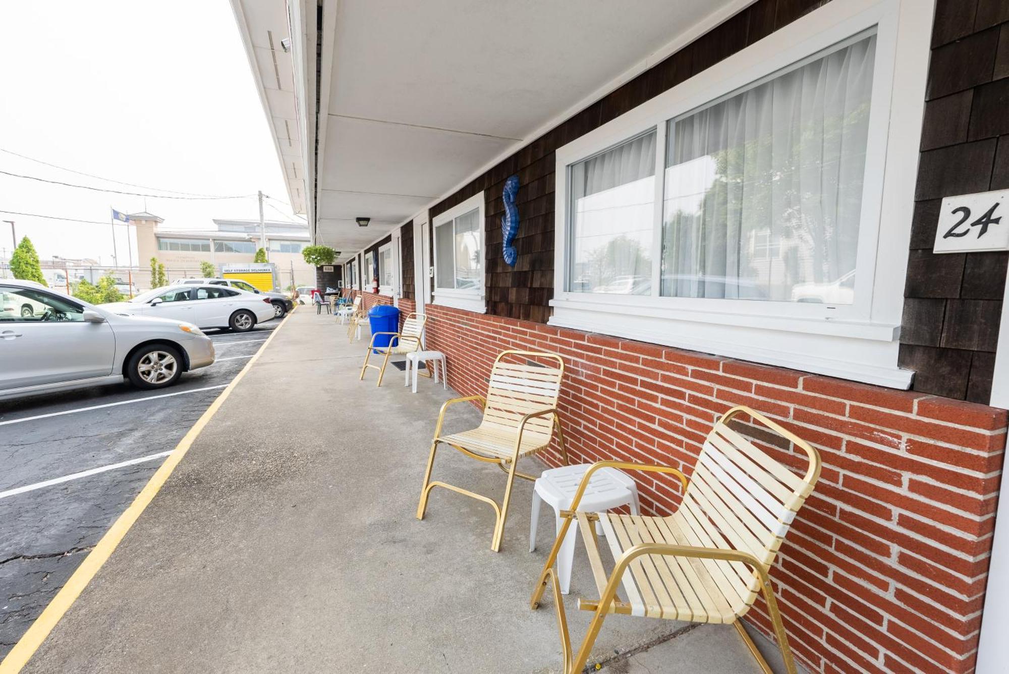 The Janmere Motel Hampton Exterior photo