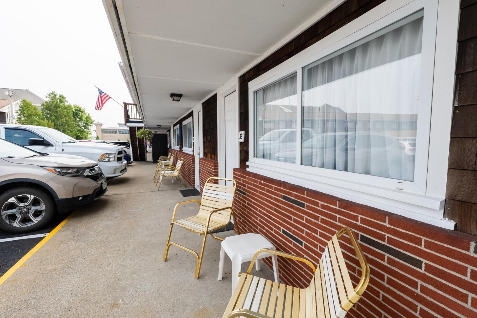 The Janmere Motel Hampton Exterior photo